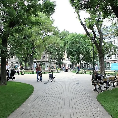 B&l * Budapest